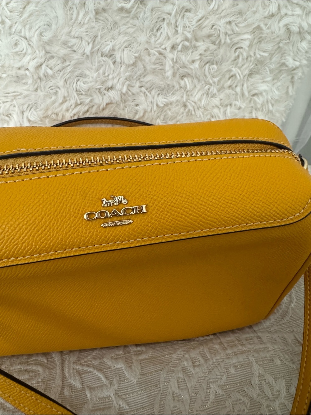 Coach Mustard Yellow Crossbody - Picture 2 of 8